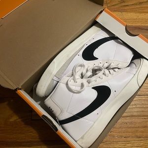 BLAZER MID ‘77 VNTG